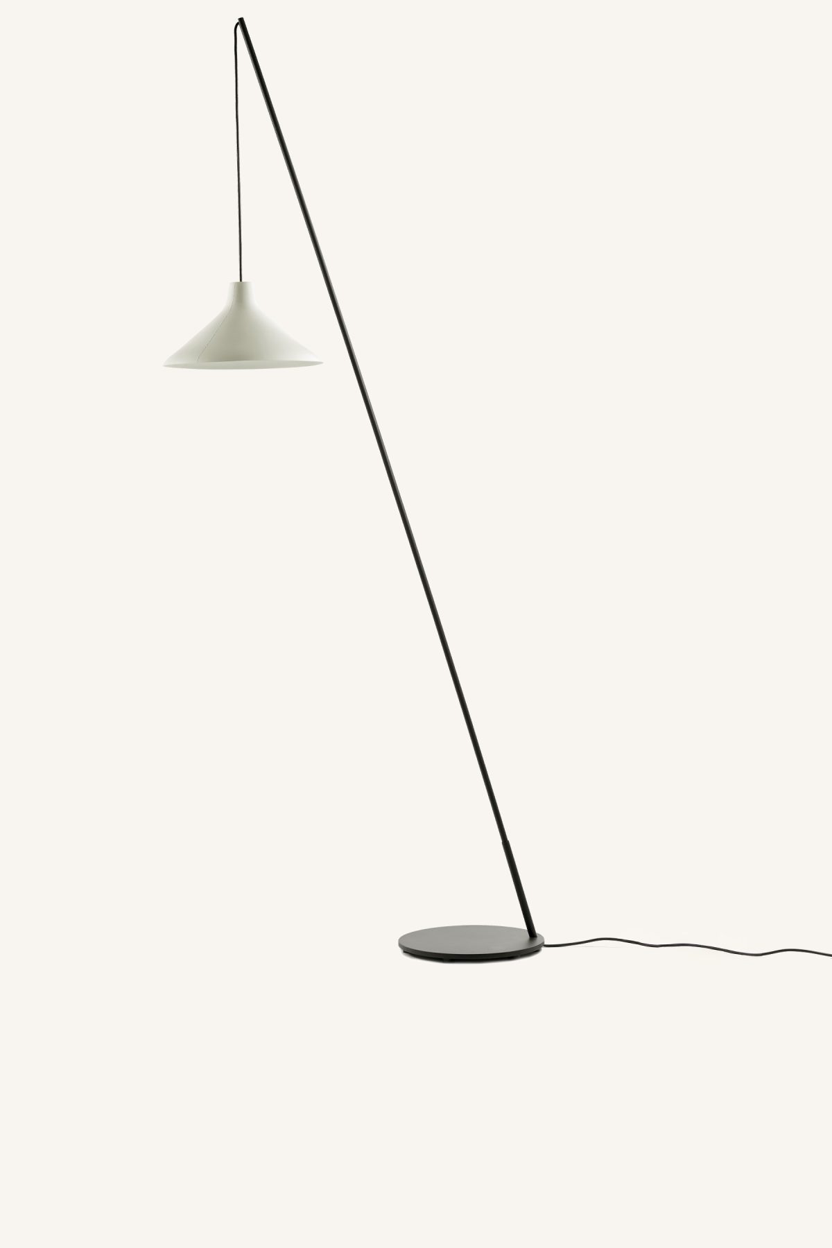 the seam floor lamp