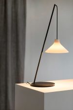 the seam table lamp - Image 4